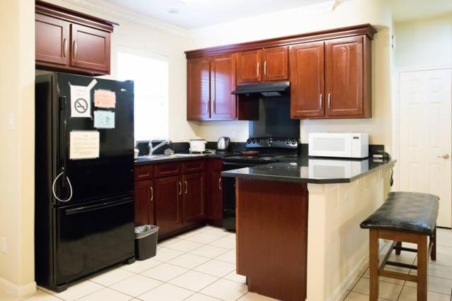 Villa Corporate 2 Bedroom Suite Furnished Condo هيوستن المظهر الخارجي الصورة